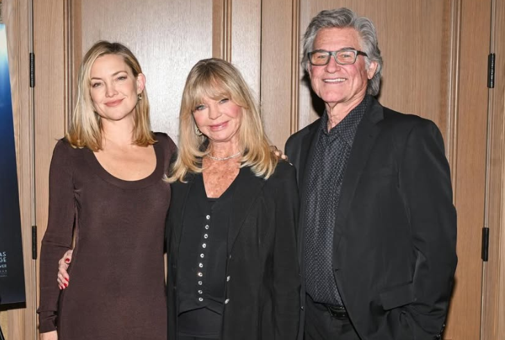 Kate Hudson with her famous Hollywood parents